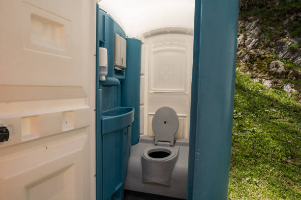 Best Portable bathroom rental  in Raven, VA