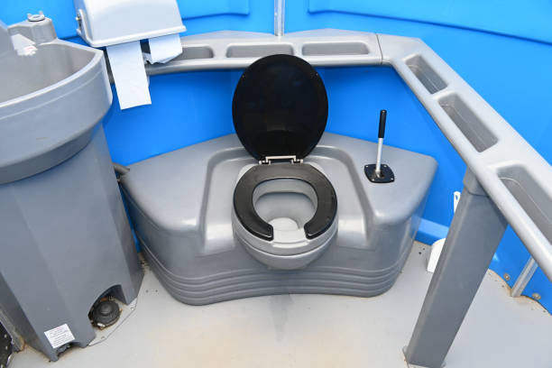 Portable Toilet Options We Offer in Raven, VA
